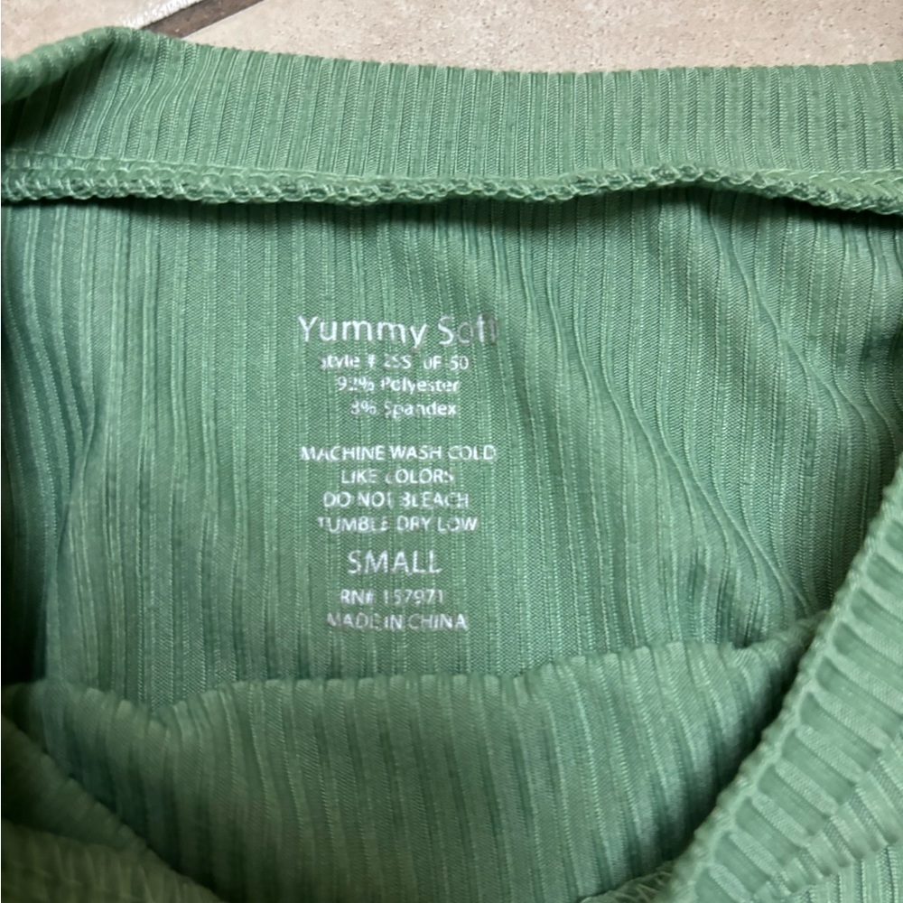 T shirt bundle - Picture 3 of 5